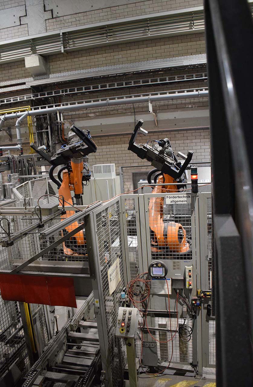 Slévárenský robot Kuka KR 150 HR1838, použitý